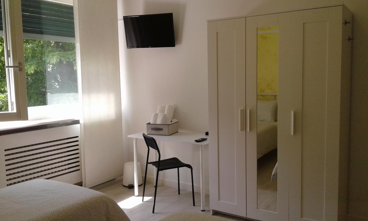 Camera Tripla Basic con Bagno in Comune
